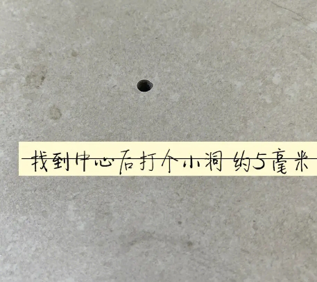 武穴瓷砖空鼓维修公司专业解答在瓷砖铺贴过程中，如果砂料搅拌不均匀，将会带来以下问题